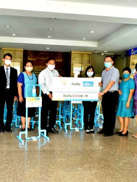 โฮมโปร ร่วมกับ สถาบันพัฒนาฝีมือแรงงาน 14 ปทุมธานี มอบอุปกรณ์ กดเจลแอลกอฮอล์โดยไม่ใช้มือ ให้แก่หน่วยงานราชการ