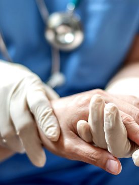 ธนาคารไทยพาณิชย์ ขอนำส่งบทวิเคราะห์ เรื่อง COVID-19 ดันความต้องการถุงมือทางการแพทย์ของโลกเพิ่มขึ้น