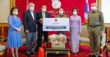 เครือสหพัฒน์ ร่วมฝ่าวิกฤตโควิด-19 มอบชุดผลิตภัณฑ์ซื่อสัตย์ ให้สำนักงานตำรวจแห่งชาติ