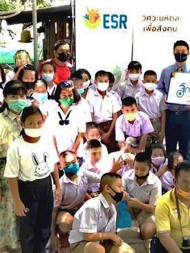 วิศวะมหิดลพัฒนาแหล่งเรียนรู้ระบบเติมอากาศบ่อเลี้ยงปลา และหมุนเวียนน้ำ ณ รร. บ้านหอมเกร็ด