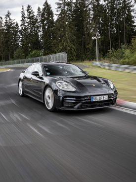 มิชลิน’ และ ‘ปอร์เช่ พานาเมร่า’ ทุบสถิติความเร็วต่อรอบบนสนามแข่ง