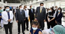 ธนาคารกรุงเทพ ต้อนรับ รมว.แรงงาน ลงพื้นที่ ‘สโมสรธนาคารกรุงเทพ’ ตรวจเยี่ยมบริการฉีดวัคซีนผู้ประกันตน มาตรา 33