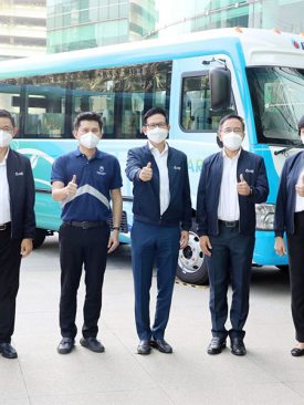 “สกุลฎ์ซี” ส่งมอบรถมินิบัสไฟฟ้า (E-BUS) รุ่นแรก ถึงมือ ปตท. “อรุณ พลัส” จำนวน 5 คัน ฝีมือคนไทย