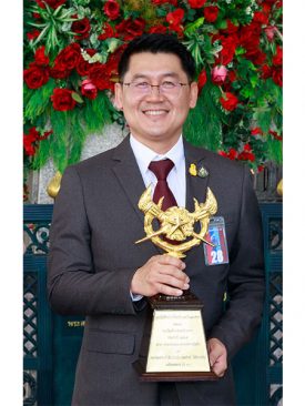 กรรมการผู้อำนวยการใหญ่ บริษัท อสมท จำกัด (มหาชน) คว้ารางวัล “เกียรติยศจักรดาว”