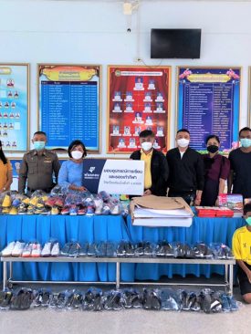 ฟอลคอนประกันภัย สนับสนุนอุปกรณ์ด้านการศึกษาและกีฬา ให้แก่โรงเรียนเทศบาลวัดปากน้ำ จังหวัดระยอง