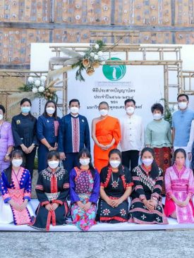 “ธนพิริยะ” ทำดีเพื่อสังคม รับโล่ผู้สนับสนุนศูนย์วิปัสสนาสากลไร่เชิญตะวัน – ท่าน ว.วชิรเมธี