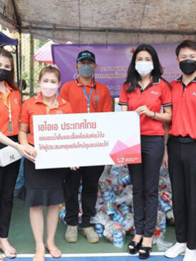 เอไอเอ ประเทศไทย มอบน้ำดื่มและสิ่งของจำเป็นเพื่อบรรเทาทุกข์ แก่ผู้ประสบภัยไฟไหม้ชุมชนบ่อนไก่