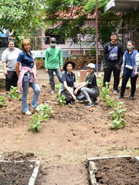 AGE ร่วมสร้างแปลงผักสวนครัว อาหารกลางวันเพื่อน้อง ณ โรงเรียนวัดปรีดาราม