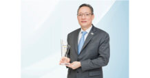 ผยง ศรีวณิช รับรางวัล CEO of the Year 2021 โดดเด่นด้านผู้นำการเงินดิจิทัล