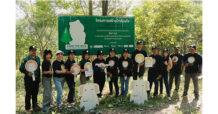 “โครงการ Care the Wild โดยตลาดหลักทรัพย์ฯ ติดตามแปลงปลูกแรกในโครงการ ที่ป่าชุมชนบ้านชัฎหนองยาว สุพรรณบุรี”