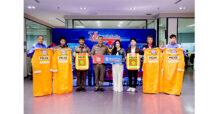 ทิพยประกันภัย มอบเสื้อกันฝนและเสื้อกั๊กสะท้อนแสง ให้กับตำรวจสถานีตำรวจภูธรบางแก้ว
