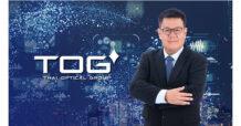 TOG เดินหน้าขยายธุรกิจเลนส์สายตาเฉพาะบุคคล สู้ศึกตลาดโลก TOG ทุ่มงบกว่า 300 ล้านบาท เดินหน้าขยายธุรกิจเลนส์สายตาเฉพาะบุคคลเฟส 2 ยกระดับประสิทธิภาพการผลิตด้วยเทคโนโลยีอัตโนมัติที่ทันสมัย เพื่อสร้างธุรกิจที่เติบโตอย่างยั่งยืน