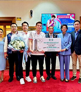 เสนาดีเวลลอปเม้นท์ แสดงความยินดี ‘วิว กุลวุฒิ’ ฮีโร่เหรียญเงินโอลิมปิก พร้อมมอบคอนโด เฟล็กซี่ รัตนาธิเบศร์ 1 ห้อง มูลค่า 2.5 ล้านบาท