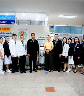 SMPC ส่งมอบหุ่นยนต์ดินสอแก่ รพ.เจริญกรุงประชารักษ์ ลดภาระงานแพทย์-พยาบาล พัฒนา Robot และ AI ยกระดับงานสาธารณสุข