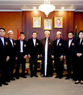 ทิพยประกันภัย นำคณะกรรมการชะรีอะห์ เข้าเยี่ยมคารวะท่านจุฬาราชมนตรี