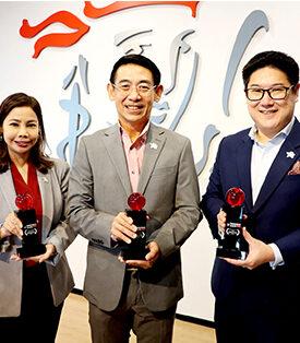 พรูเด็นเชียล ประเทศไทย คว้า 3 รางวัลเกียรติยศ จาก Insurance Asia Awards 2024 ตอกย้ำองค์กรที่มีลูกค้าเป็นเข็มทิศนำทาง พร้อมกับการสร้างสรรค์สังคม