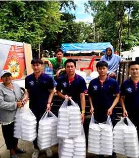 ธนพิริยะ (TNP) ร่วมสนับสนุน มอบข้าวกล่อง ให้แก่ ศูนย์รับบริจาคและช่วยเหลือผู้ประสบภัย กองทัพเรือ อ.แม่สาย จ.เชียงราย