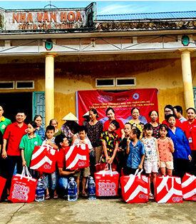 เซ็นทรัล รีเทล ไม่ทอดทิ้งกัน ผนึกกำลังทุกกลุ่มธุรกิจในเครือ เร่งช่วยเหลือผู้ประสบภัยกว่า 20,000 ครัวเรือน ให้ทุกคนผ่านพ้นวิกฤตนี้ไปด้วยกัน