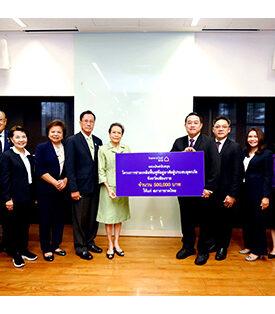 ธนาคารไทยพาณิชย์สนับสนุนสภากาชาดไทยช่วยเหลือฟื้นฟูจังหวัดเชียงรายภายหลังเหตุการณ์อุทกภัย