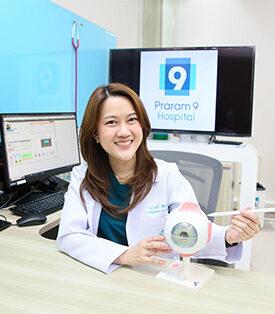 เห็นจุดดำลอยวูบวาบ อย่านิ่งนอนใจ อาจไม่ใช่แค่สายตาพร่ามัว แพทย์เตือนระวัง “โรควุ้นตาเสื่อม” ภัยเงียบของคนวัย 50+ เสี่ยงจอตาฉีกขาดหลุดลอก