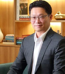 เจาะลึกแนวคิดผู้บริหาร “แค๊ปสโตน แอสเสท” ดีเวลลอปเปอร์อสังหาฯ ลักชัวรี กับความสำเร็จและประสบการณ์ปั้นโปรเจ็กต์โรงแรม 5 ดาวและแบรนด์เด็ดเรสซิเดนซ์ระดับโลกยาวนานกว่า 20 ปี เผยวิสัยทัศน์นำองค์กรสู่เบอร์หนึ่งในอสังหาริมทรัพย์กลุ่มไลฟ์สไตล์และฮอสพิทัลลิตี้ Lifestyle and Hospitality Real Estate เตรียมจับมือเชนโรงแรมระดับโลกปั้น Branded Residence ในภูเก็ต “Peylaa Phuket Bang Tao” คอนโดฯ แบบมิกซ์ยูสมูลค่า 3,700 ล้านบาท