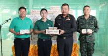 ธ.ก.ส. ส่งมอบความช่วยเหลือ 2 ครอบครัวทหารกล้า ที่เสียชีวิตจากสถานการณ์ความไม่สงบชายแดนไทย – กัมพูชา จ.อำนาจเจริญ