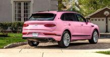 เบนท์ลีย์ มูลินเนอร์ เนรมิต Bentayga เฉดสีพิเศษ Candy Pink พร้อมตัวเลือกอีกกว่า 111 เฉดสีสู่การรังสรรค์ยนตรกรรมในฝันอย่างไร้ขีดจำกัด