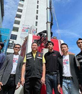 TRUE ร่วมกับ กสทช. ลงพื้นที่ถนนทรุดหน้าวชิรพยาบาล เช็กสัญญาณ 5G/4G หลังติดตั้ง COW พร้อมมอบฟรี WiFi ชูแผนฉุกเฉินการสื่อสารรองรับหากอพยพครอบคลุม 1-2 ตร.กม.