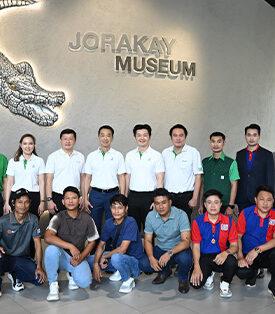 JORAKAY ปักธงความสำเร็จครั้งใหญ่! “Crocodile Tiler X” เวทีชิงแชมป์ช่าง ปูกระเบื้องครั้งแรกในเอเชียตะวันออกเฉียงใต้ ตอกย้ำเบอร์หนึ่งผู้ปฏิวัติวงการปูกระเบื้อง หนุนศักยภาพ “ช่างปูกระเบื้อง” สู่มาตรฐานสากล เดินหน้าสู่ “โกลบอลแบรนด์สัญชาติไทย” รุกตลาดวัสดุก่อสร้างในภูมิภาคต่อเนื่อง