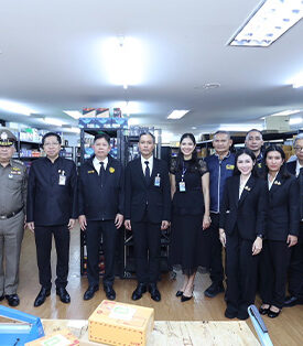 รมต.สันติ ปิยะทัต ลุยแถลงจับบุหรี่ไฟฟ้าล็อตใหญ่ มูลค่ากว่า 15 ล้าน