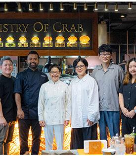 กรุงไทย–แอกซ่า ประกันชีวิต ร่วมกับ The First Ultimate จัดกิจกรรม Crack the Crab พาลูกค้าคนสำคัญ เปิดประสบการณ์สุดเอ็กซ์คลูซีฟ ณ ร้าน Ministry of Crab