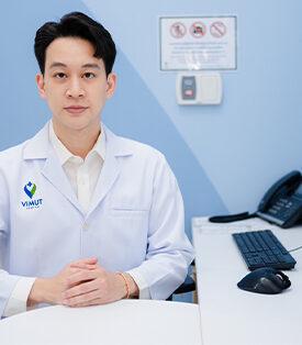 Vimut ฝุ่นร้ายทำลายสมอง แพทย์ รพ.วิมุต เตือน สูดฝุ่น “PM2.5” ไม่ใช่แค่ปอดพัง ย้ำคนไทยเลี่ยงวันฝุ่นหนา-สวม N95 เซฟสมองก่อนเป็นอัลไซเมอร์-พาร์กินสันก่อนวัย