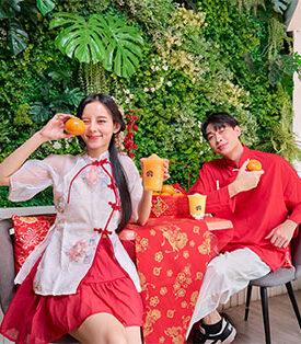 พันธุ์ไทย ปล่อยแคมเปญ “ปีม้าห้าเฮง” ต้อนรับตรุษจีน ชูกลยุทธ์ Cultural Marketing จุดกระแสผ่าน “เจ๊แต๋ว” จัดเต็มทุกความปังทั้งเมนูพิเศษ แก้วมงคล และของขวัญสุดเฮง