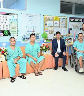 GULF เยี่ยมให้กำลังใจทหารที่ได้รับบาดเจ็บจากภารกิจปกป้องอธิปไตยของชาติ พร้อมมอบเงินช่วยเหลือเยียวยา จำนวน 7 ล้านบาท ยืนหยัดเคียงข้างผู้เสียสละเพื่อชาติ