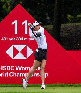 HSBC : “เอรียา” ขยับตามสโตรคเดียว ผ่านครึ่งทางศึก ”เอชเอสบีซี วีเมนส์ เวิลด์ แชมเปี้ยนชิพ” ที่สิงคโปร์