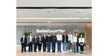 TOP CHAROEN ต้อนรับ เลขาธิการสภากาชาดไทย เยี่ยมชมโรงงานผลิตแว่นตาและเลนส์ครบวงจร EssilorLuxottica จังหวัดระยอง