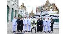 AIA เป็นเจ้าภาพพระพิธีธรรมสวดพระอภิธรรมพระบรมศพ