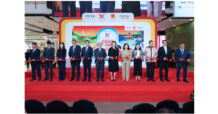 CRC ชวนค้นพบเวียดนาม ในงาน “Vietnamese Week in Thailand 2026” รวมของดี ของอร่อย และสีสันวัฒนธรรมจาก 5 เมืองและจังหวัดไฮไลต์ เปิดประสบการณ์กิน–เที่ยว–ช้อปใจกลางกรุง วันนี้ – 20 ก.ย. 69 ที่เซ็นทรัลเวิลด์