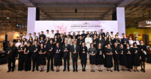 THE MALL ผนึก กทม. รวมพลังพันธมิตร ขยายผลจัดโครงการ “ดอกไม้จันทน์ น้อมอาลัย ถวายพระพันปีหลวง”