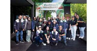 STECH จัดกิจกรรม CSR ปลูกป่าชายเลน เสริมสร้างจิตสำนึกรักษ์สิ่งแวดล้อม